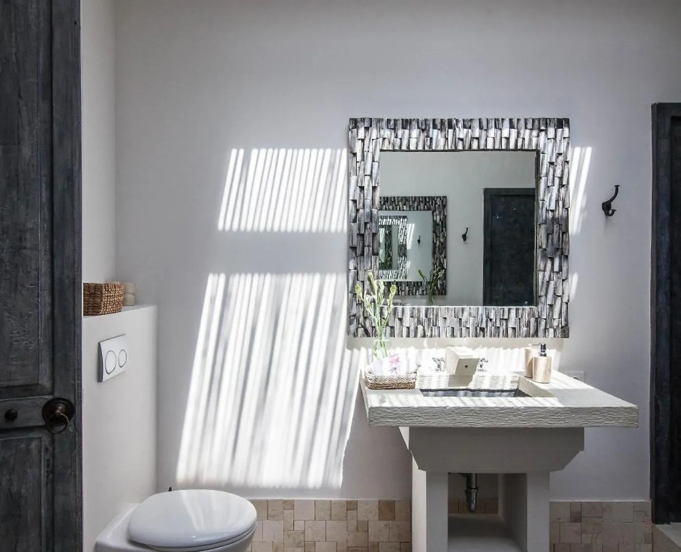 Villa Xaloc By House Of Winds - Stunning Balinese Retreat Next To Canggu Kerobokan